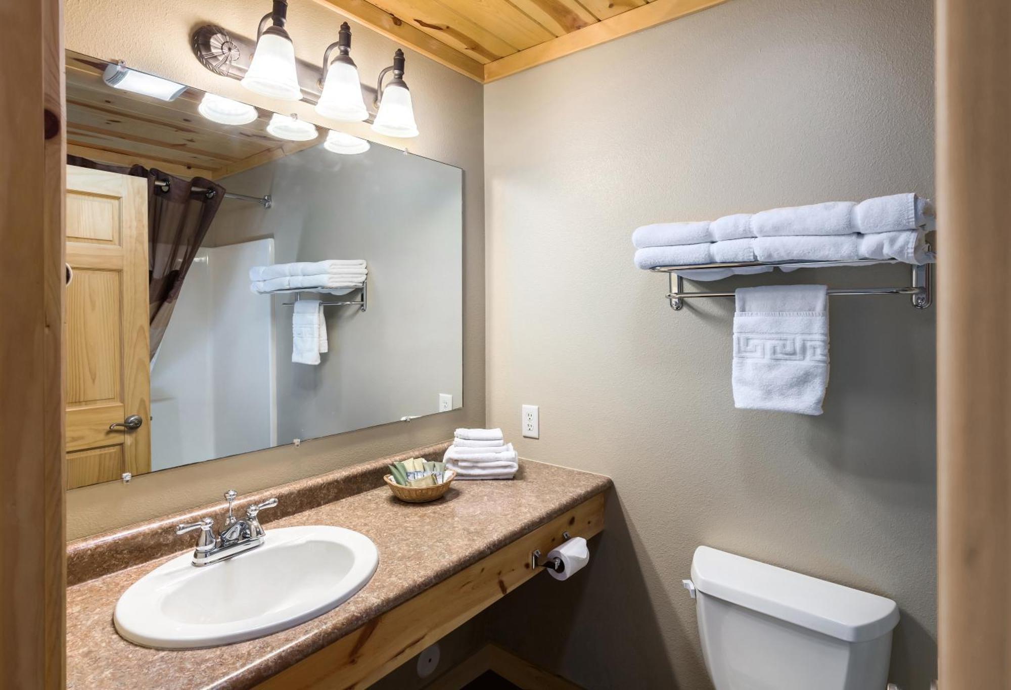 Rock Crest Lodge & Cabins Custer Dış mekan fotoğraf