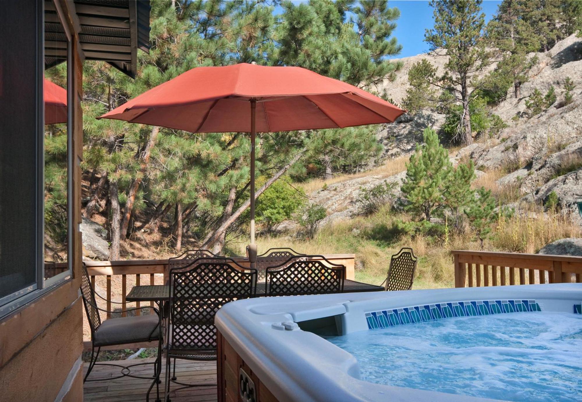Rock Crest Lodge & Cabins Custer Dış mekan fotoğraf