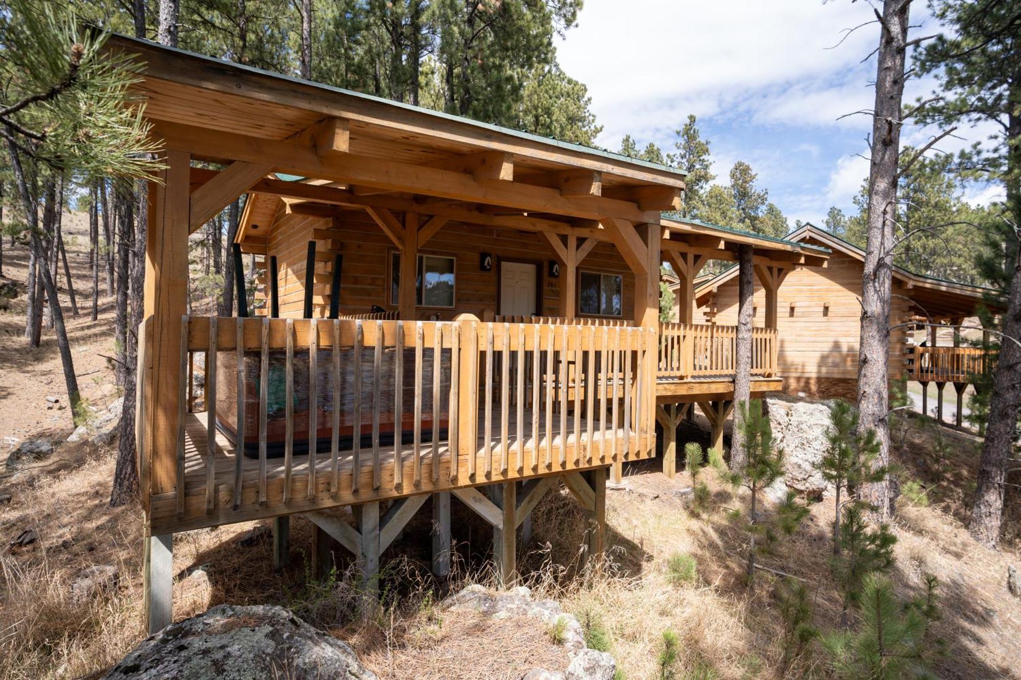 Rock Crest Lodge & Cabins Custer Dış mekan fotoğraf