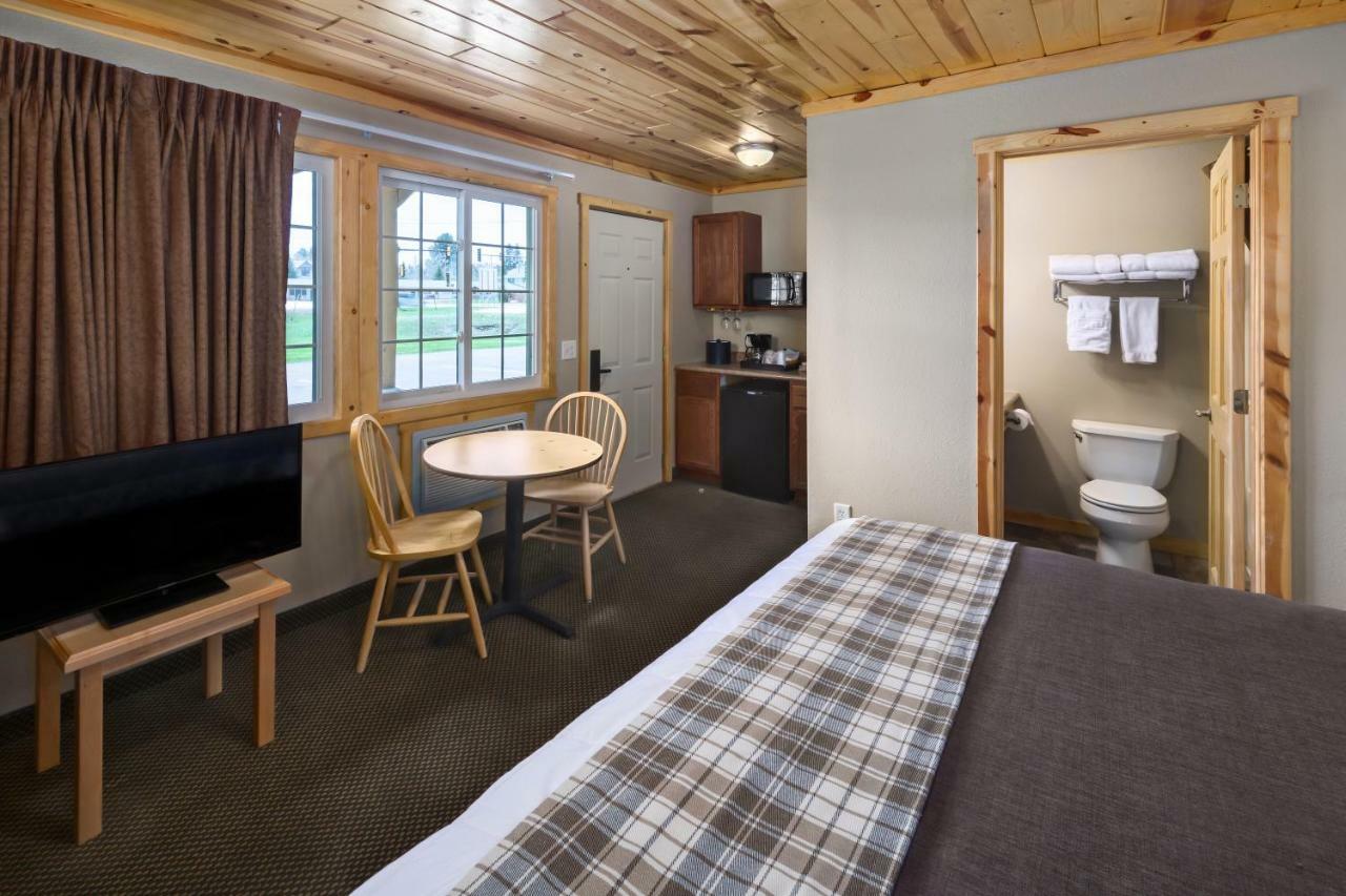 Rock Crest Lodge & Cabins Custer Dış mekan fotoğraf